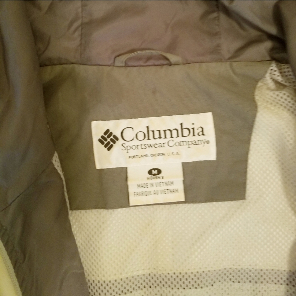 Columbia - Picture 4 of 8